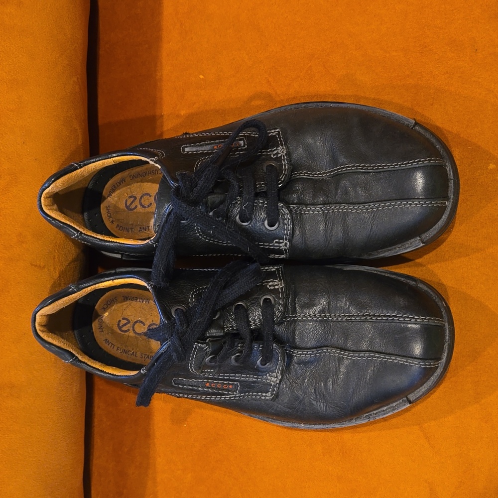 ECCO Black leather Oxford lace up Shock Point Mens Size 41